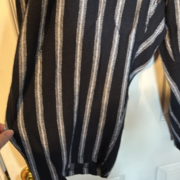 Black and white striped plus size linen Capri trouser - Picture 3 of 6